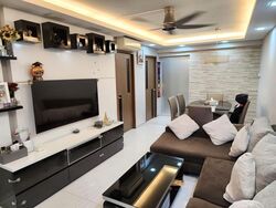 Blk 241 Jurong East Street 24 (Jurong East), HDB 3 Rooms #546987481